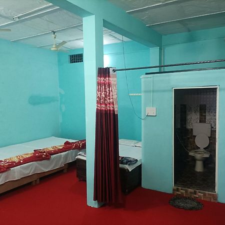 Shri Gamya Guest House Udždžain Exteriér fotografie